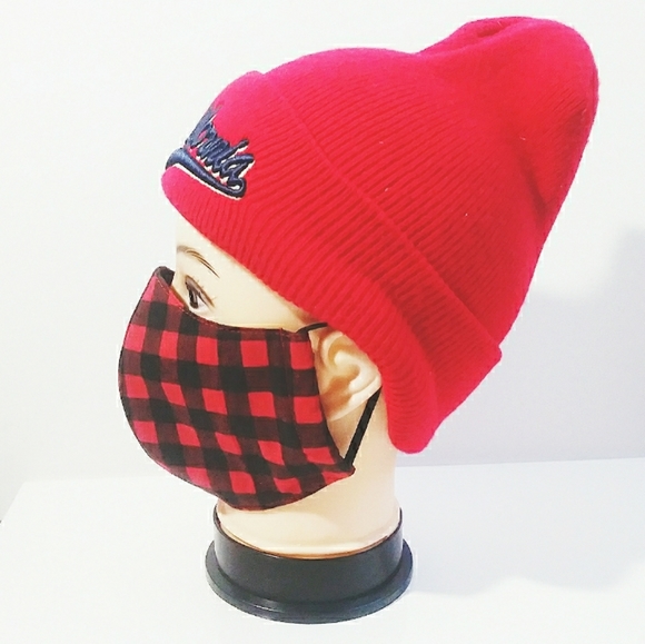 Red & Black Checkered Face Mask - Picture 8 of 8